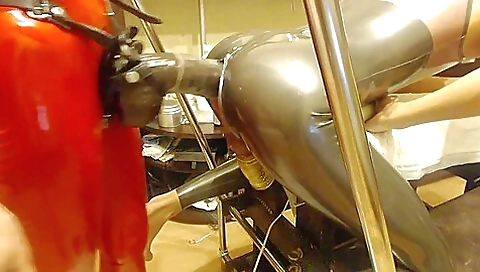 Monster Strapon Anal Games