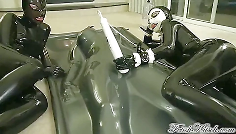 Lesbian Latex Vacbed Orgasm Lesbian Latex Vacbed Orgasm