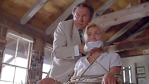 Head Above Water - Cameron Diaz Head Above Water - Cameron Diaz